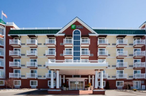 Holiday Inn Express Hotel & Suites Petoskey by IHG